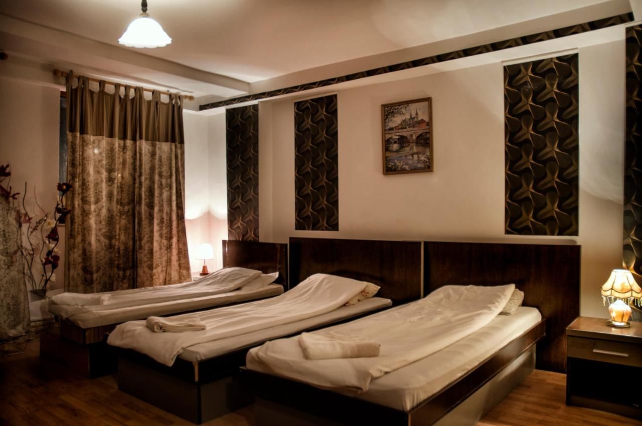 Отель Hotel Stars Бухарест-40